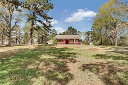 1164 Hickory Ln, Terry, MS