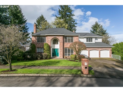 2860 Carriage Way, West Linn, OR