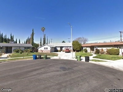 10343 Whitaker Ave, Granada Hills, CA