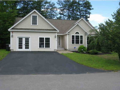 19 Sterling Dr, Laconia, NH