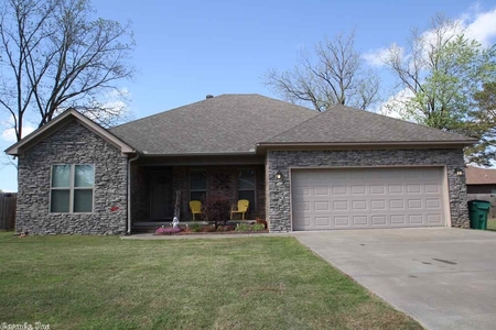 6 Jared Ln, Conway, AR
