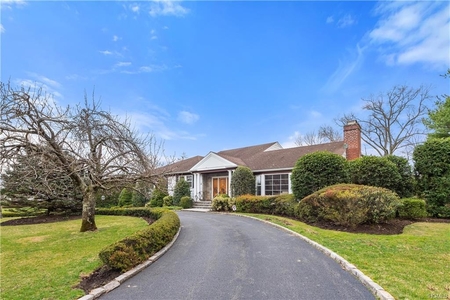 40 Meadow Rd, Scarsdale, NY