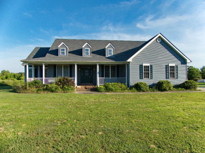 2444 Townfield Dr, Cape Charles, VA