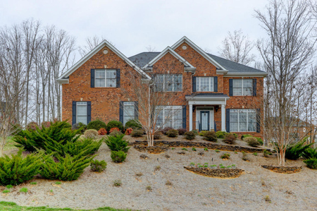 747 Fox Dale Ln, Knoxville, TN