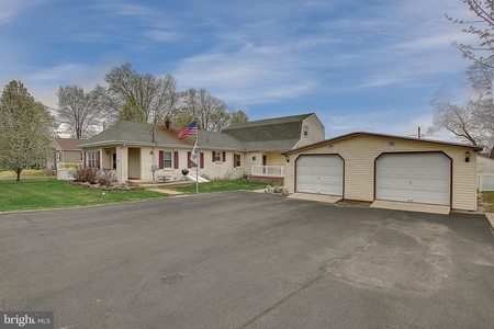 4927 Sycamore Ave, Feasterville Trevose, PA