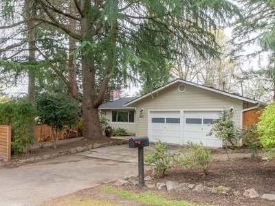 4447 Sw 40th Ave, Portland, OR
