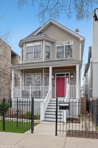 3414 N Bell Ave, Chicago, IL