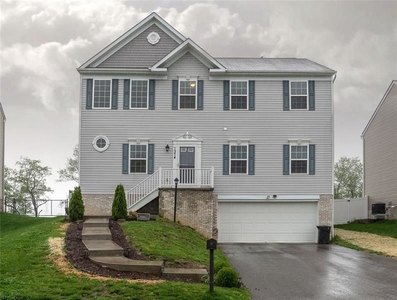1374 Lucia Dr, Canonsburg, PA