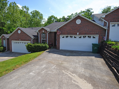 336 Creekview Ln, Knoxville, TN