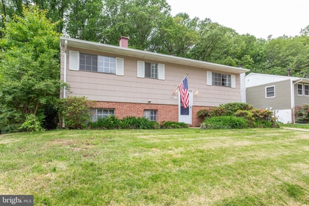87 Summerfield Dr, Annapolis, MD