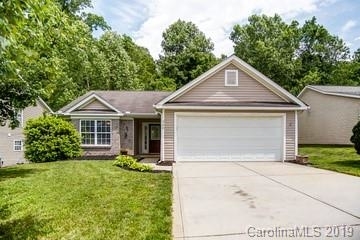 566 River View Dr, Lowell, NC