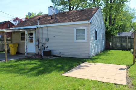 238 N Wiggs St, Griffith, IN