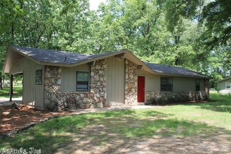 121 Middle Rd, Conway, AR