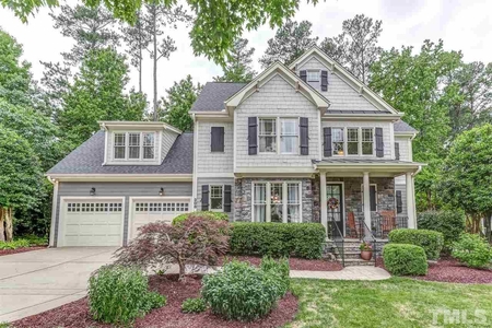 208 Middlecrest Way, Holly Springs, NC