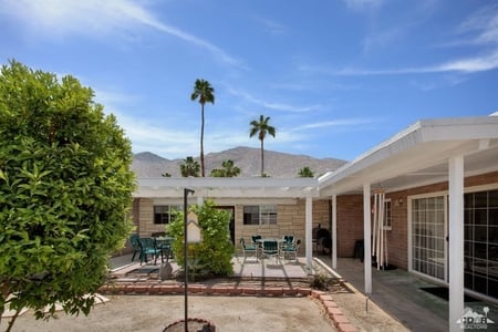 632 S Indian Trl, Palm Springs, CA