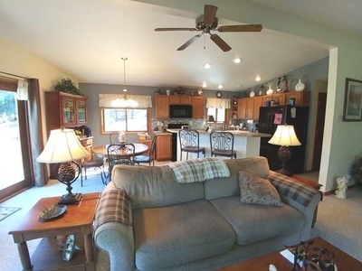 8208 Trails End Rd, Land O Lakes, WI