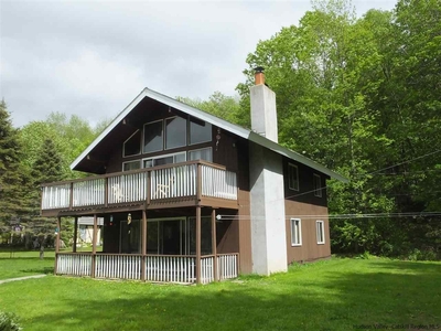 46 Meadowbrook Dr, Lanesville, NY