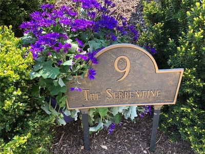 9 The Serpentine, New Rochelle, NY
