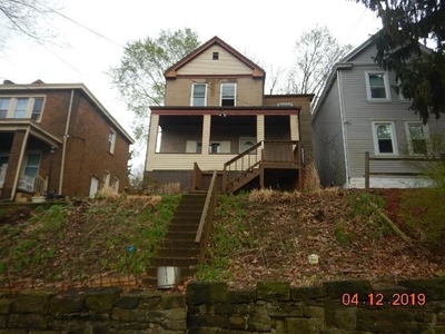 106 Carrick Ave, Pittsburgh, PA