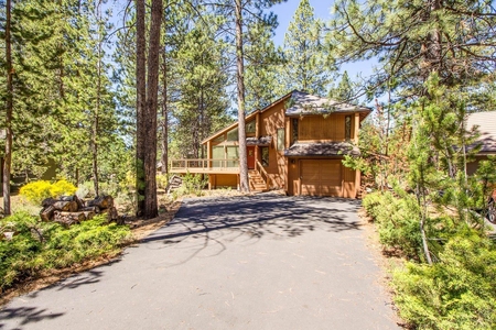17825 Leisure Ln, Bend, OR