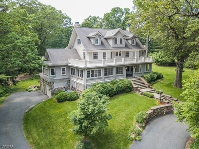 74 Tower Hill Rd, Mountain Lakes, NJ