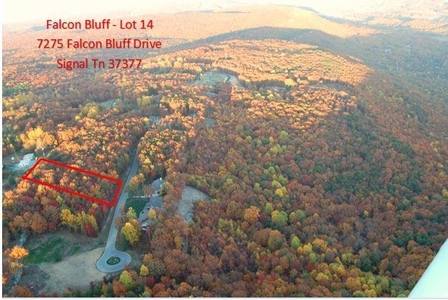 7275 Falcon Bluff Dr, Signal Mountain, TN