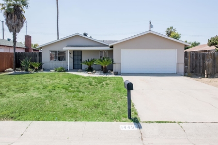 1445 W Juliet Ave, Tulare, CA