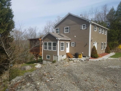 650 Old Ferry Rd, Hartland, ME