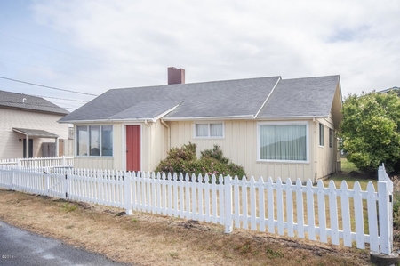 5628 Nw Jetty Ave, Lincoln City, OR