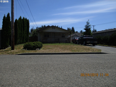 2945 A St, North Bend, OR