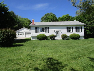 72 Twitchell Rd, Plymouth, ME