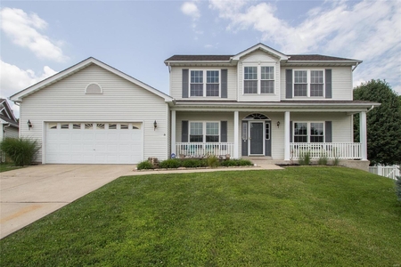 2356 Eagle Forest Dr, Saint Charles, MO