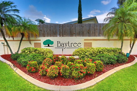 2 Baytree Cir, Boynton Beach, FL