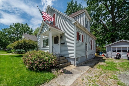 247 Cornell Ave, Amherst, OH