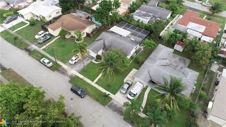 3349 Nw 33rd St, Lauderdale Lakes, FL