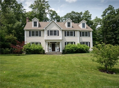 248 Spring Water Ln, New Canaan, CT