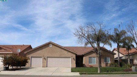 1890 Tahoe Ave, Tulare, CA
