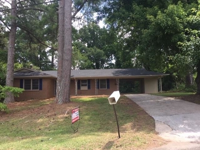 825 Fairview Ave, Hartwell, GA