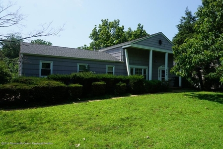 654 Colts Neck Rd, Freehold, NJ