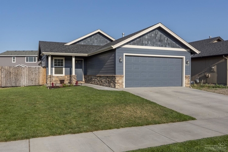 340 Nw 27th Ct, Redmond, OR