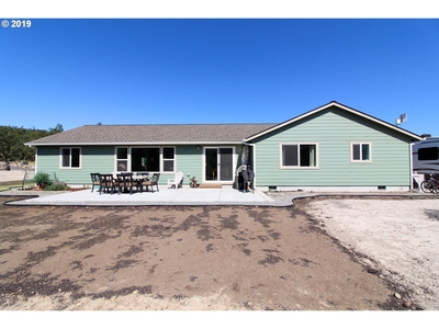4250 Browns Creek Rd, The Dalles, OR