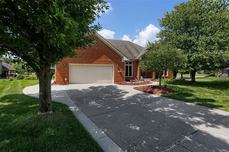361 Country Woods Dr, Indianapolis, IN