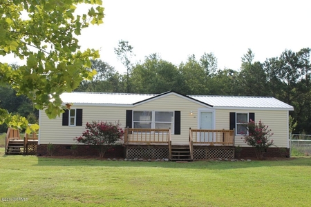 1117 Haw Branch Rd, Beulaville, NC