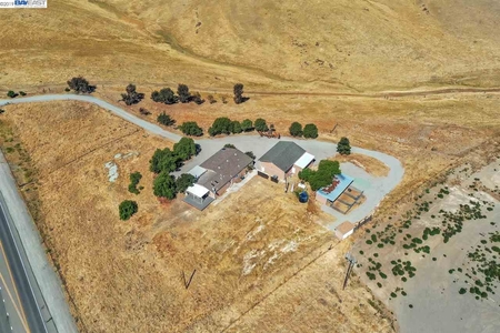 14700 Altamont Pass Rd, Tracy, CA