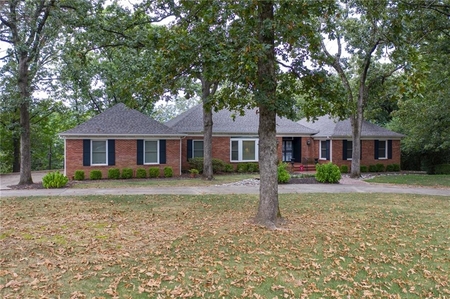 11 Berry Hill Rd, Fort Smith, AR