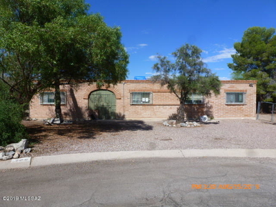 109 S Carapan Pl, Tucson, AZ