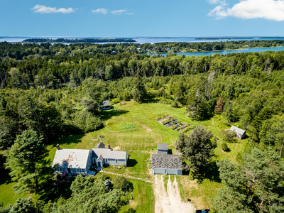 196 Ash Point Rd, Harpswell, ME