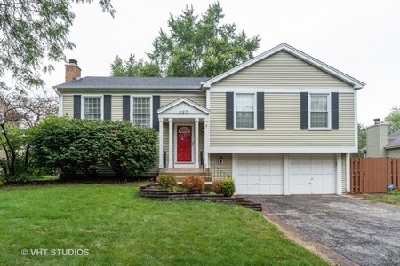 337 Meadow Green Dr, Naperville, IL
