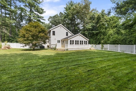 44 Farrwood Dr, Andover, MA