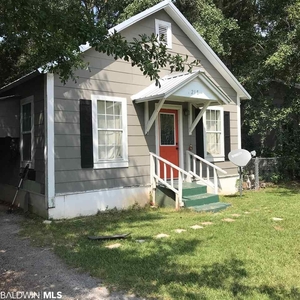 218 W Orchid Ave, Foley, AL